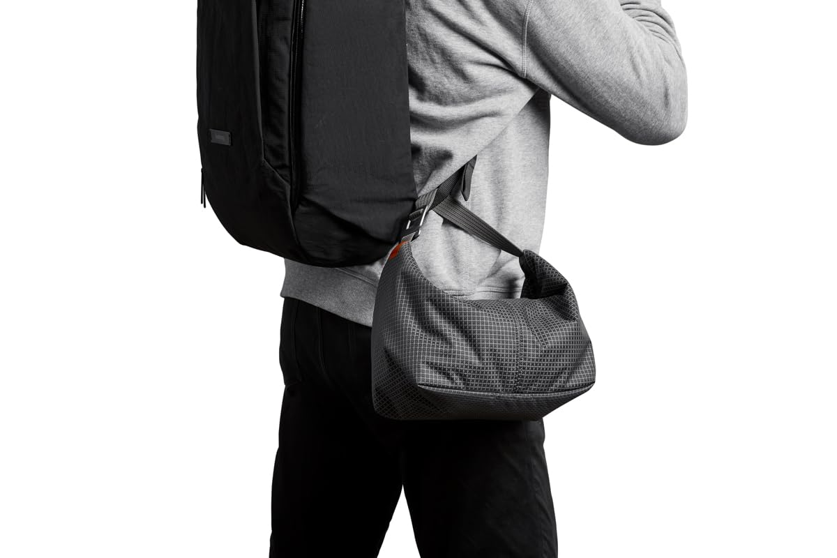 Bellroy Lite Cooler Caddy keeps contents upright to prevent leaks during transport.