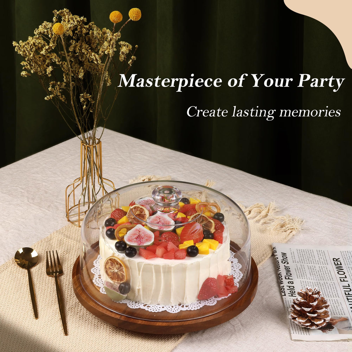Bellsal turntable base allows easy cake slicing and smooth presentation