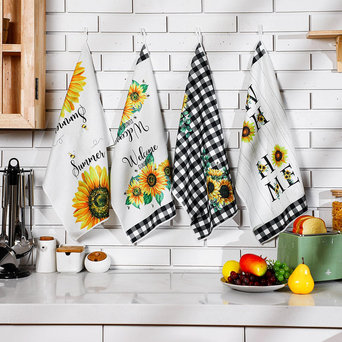 Bencailor cheerful yellow towels brighten homes and make thoughtful gifts.