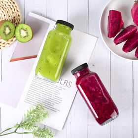 Benestanti dishwasher-safe glass bottles offer effortless cleaning.