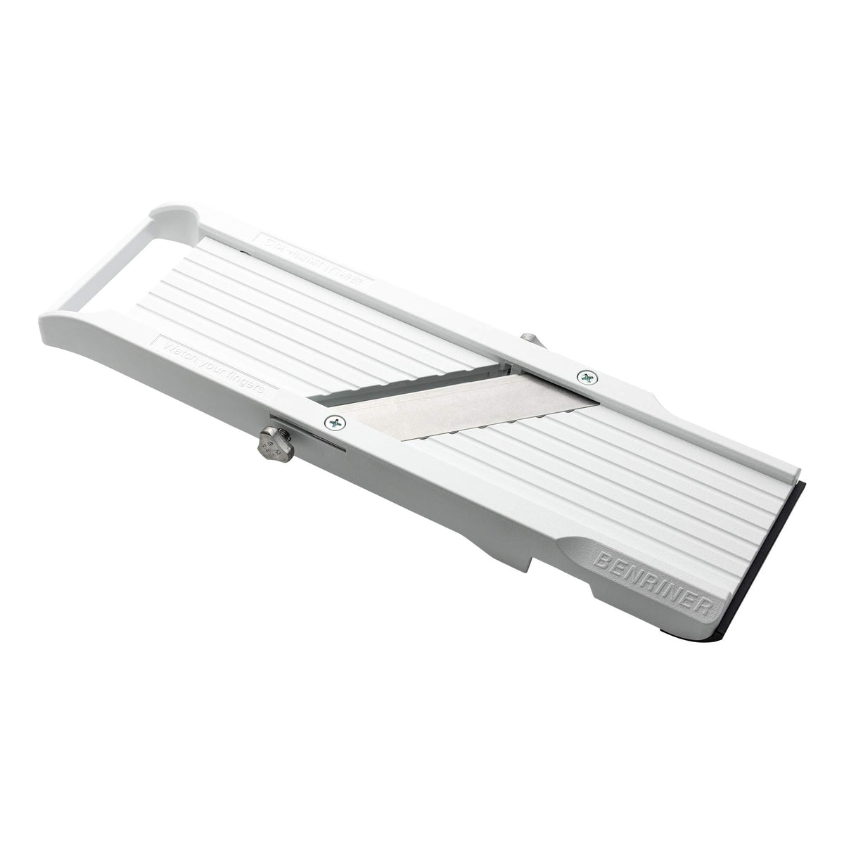 Benriner adjustable thickness dial selects 0.5 to 8 mm slices