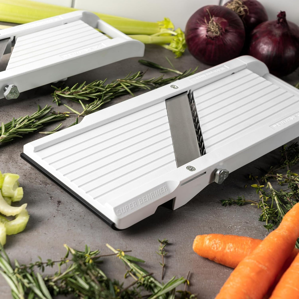 Benriner non-skid base keeps slicer steady during use