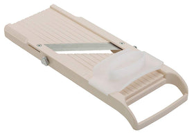 Benriner madoline slicer front view showing compact design for precise cuts