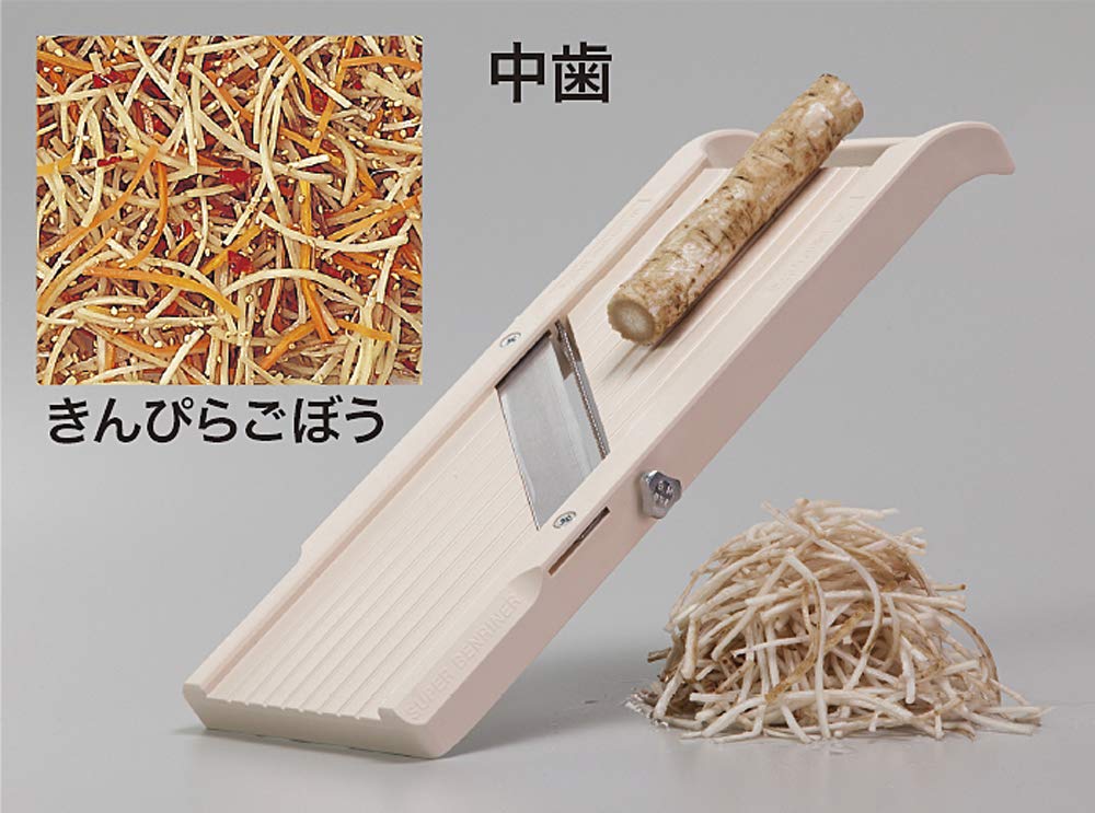 Benriner madoline julienne setup enables even matchsticks