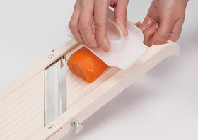 Benriner madoline lightweight kit for easy storage and use