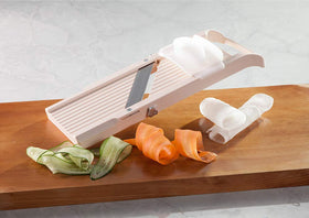 Benriner madoline storage case shows neat organization with blades
