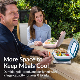 Bentgo Chill Max removable divider supports 3- or 4-compartment layouts.