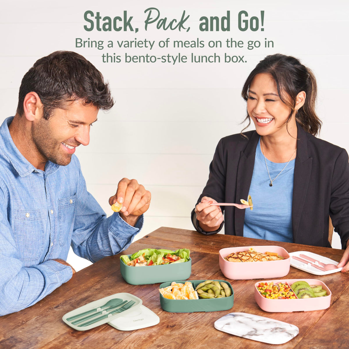 Bentgo Classic sealing strap keeps lunch secure during travel.