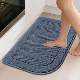 BEQHAUSE absorbent polypropylene mat soaks spills quickly, keeping floors drier