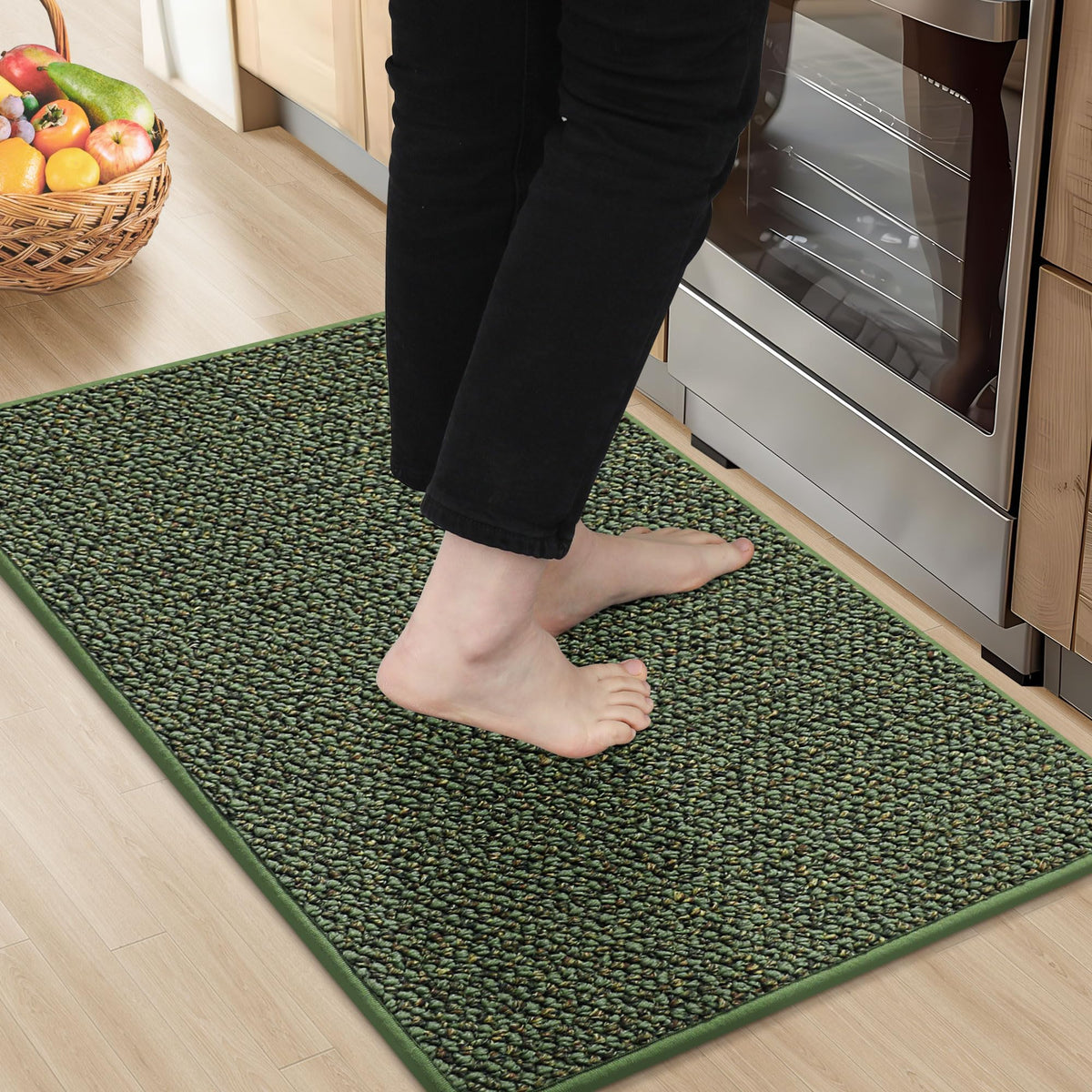 BEQHAUSE kitchen rug front view in green highlighting absorbent surface