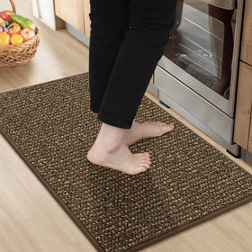 BEQHAUSE kitchen rug with absorbent fibers soaks up oil and water spills.