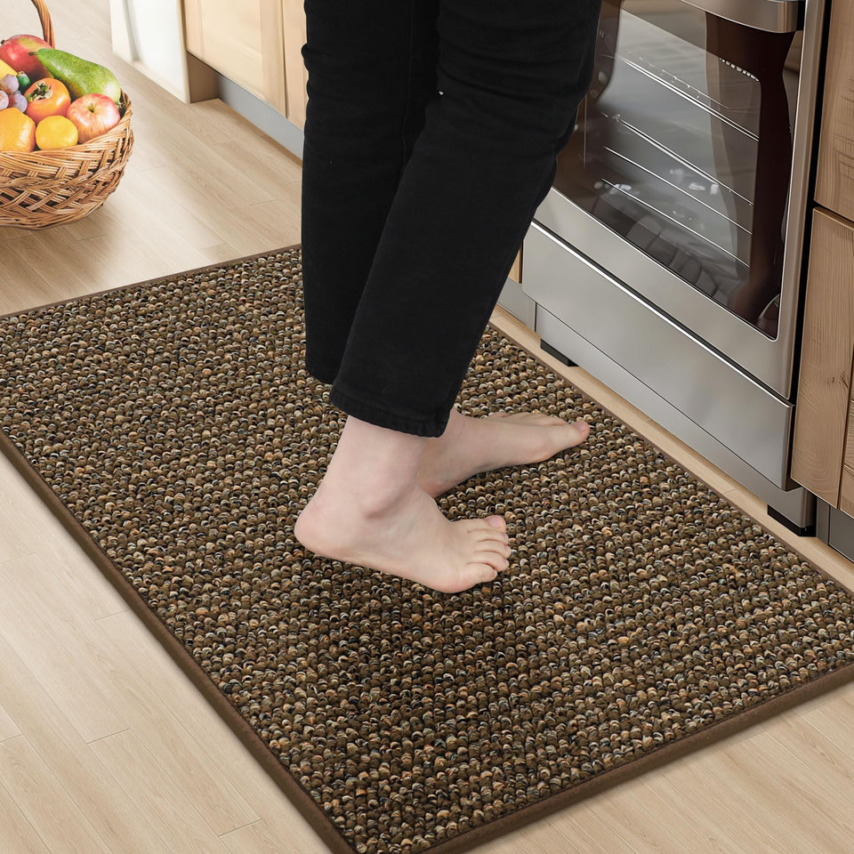 BEQHAUSE kitchen rug with absorbent fibers soaks up oil and water spills.