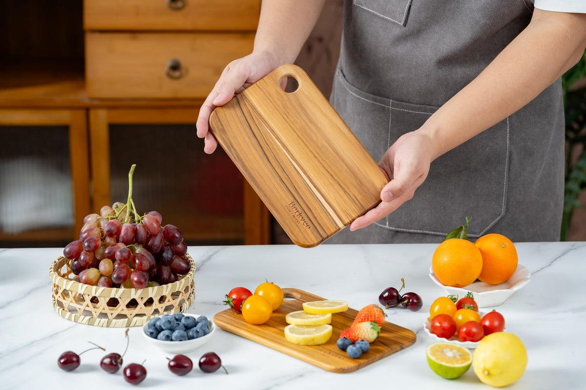Two-pack Berkvee boards in kitchen setting, suitable for small cuts.