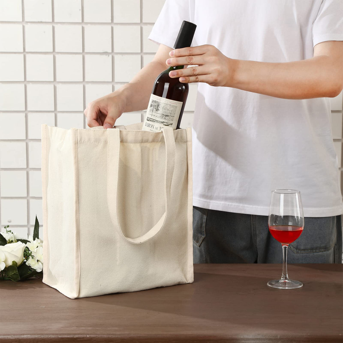 Berlune six-bottle tote design fits bottles securely for travel, picnics, and gifts.