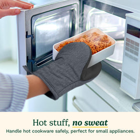 Best Brands Cuisinart mini oven mitts resist up to 350 degrees heat.