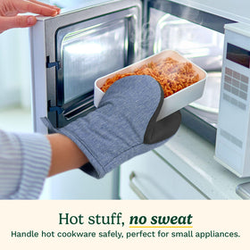 Best Brands Cuisinart mini mitts ambidextrous design for comfortable cooking with either hand.