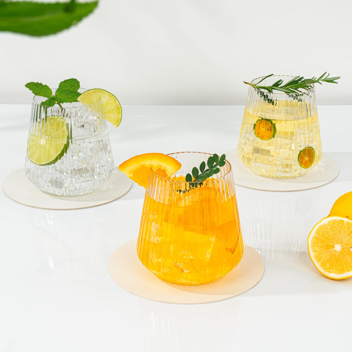 BESTSTAR 12oz capacity suits wine, cocktails, or water with a wide rim.