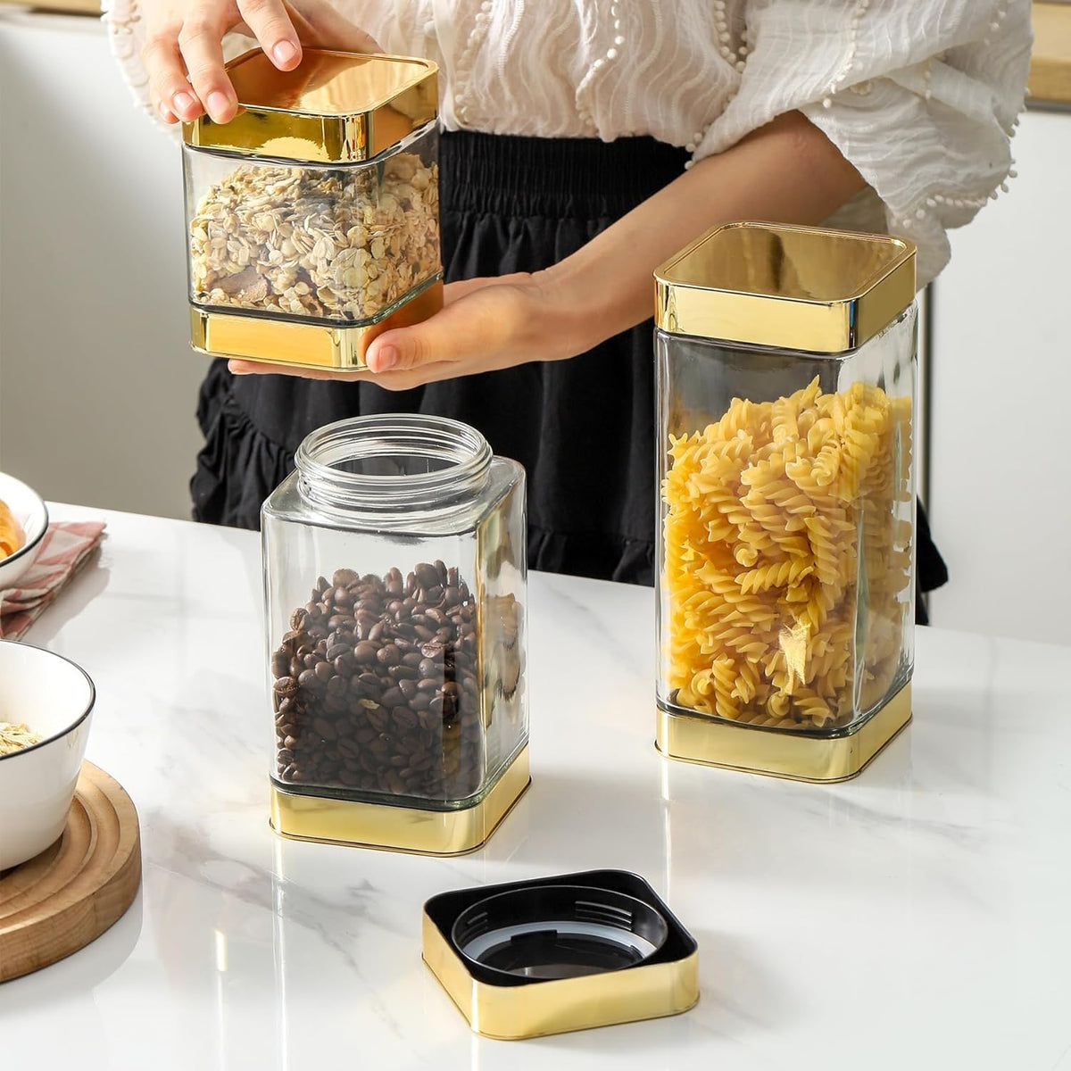BETTWILL set adds elegant gold accents to kitchen storage