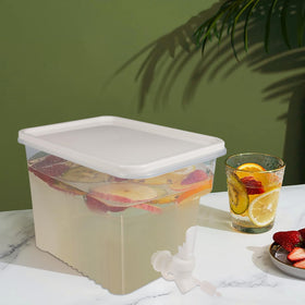 BEWBBAT easy-clean design with wide top for quick refills.