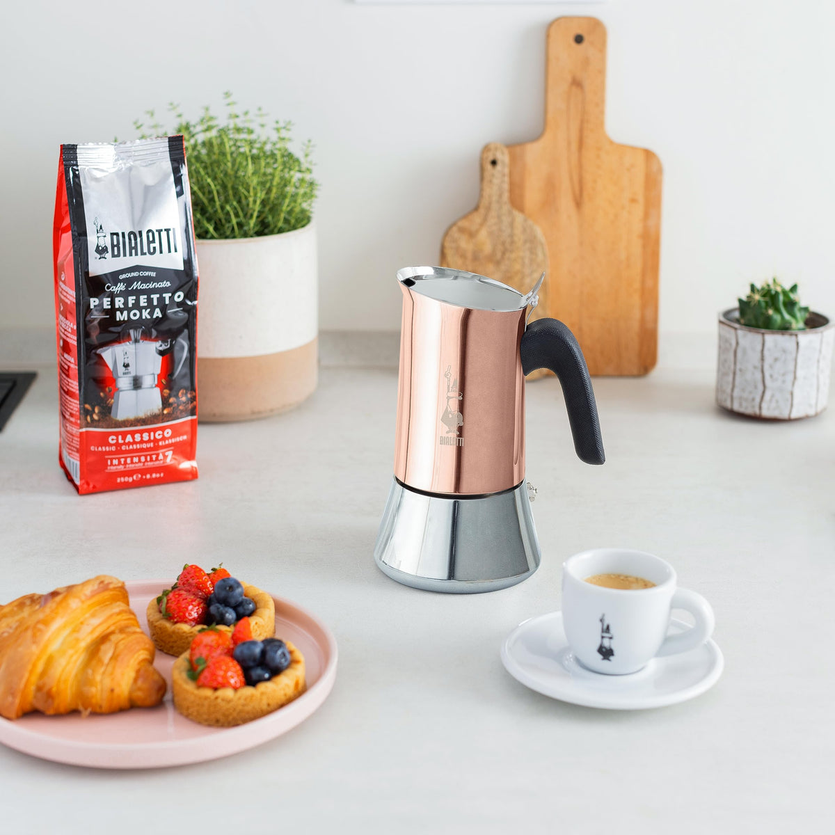 Bialetti Venus four-cup espresso brew showcases classic Italian aroma in a compact size.
