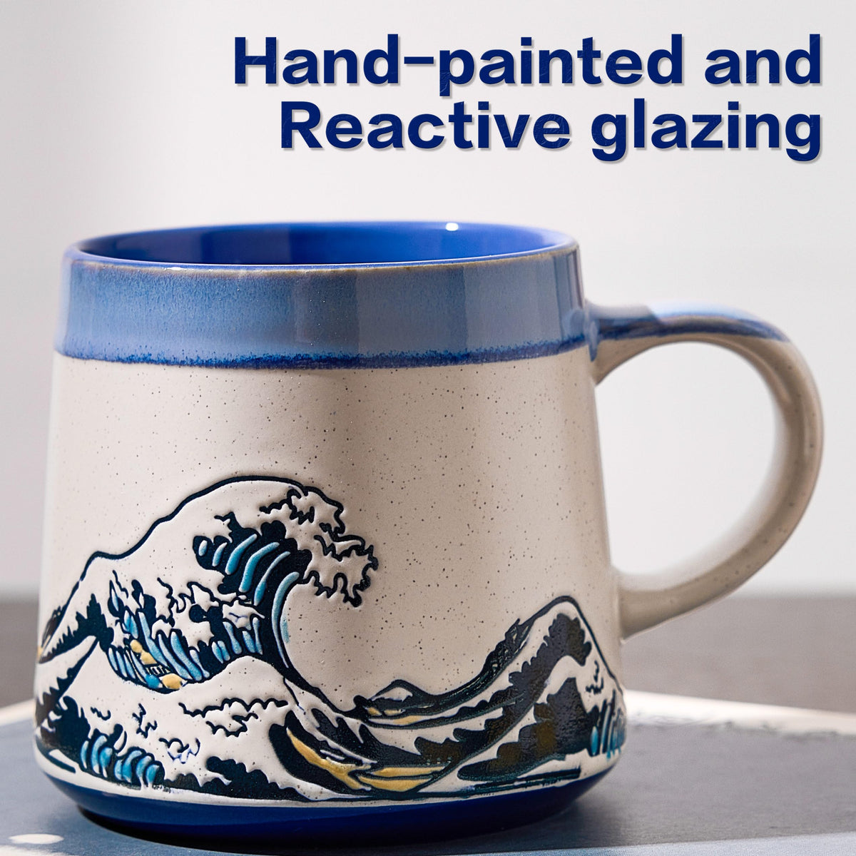 BICETTO Great Wave mug side view emphasizes ergonomic handle.