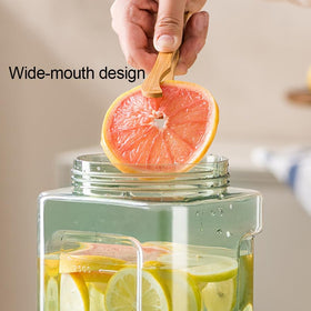 BICHUEN bottom tap design for simple self-serve pours.