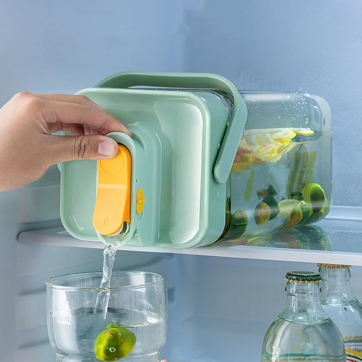 BICHUEN 0.9 gallon dispenser with spigot for easy iced beverages.