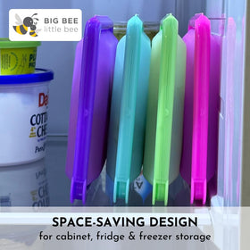 Microwave-friendly design keeps the frame cool while heating food in silicone panels.