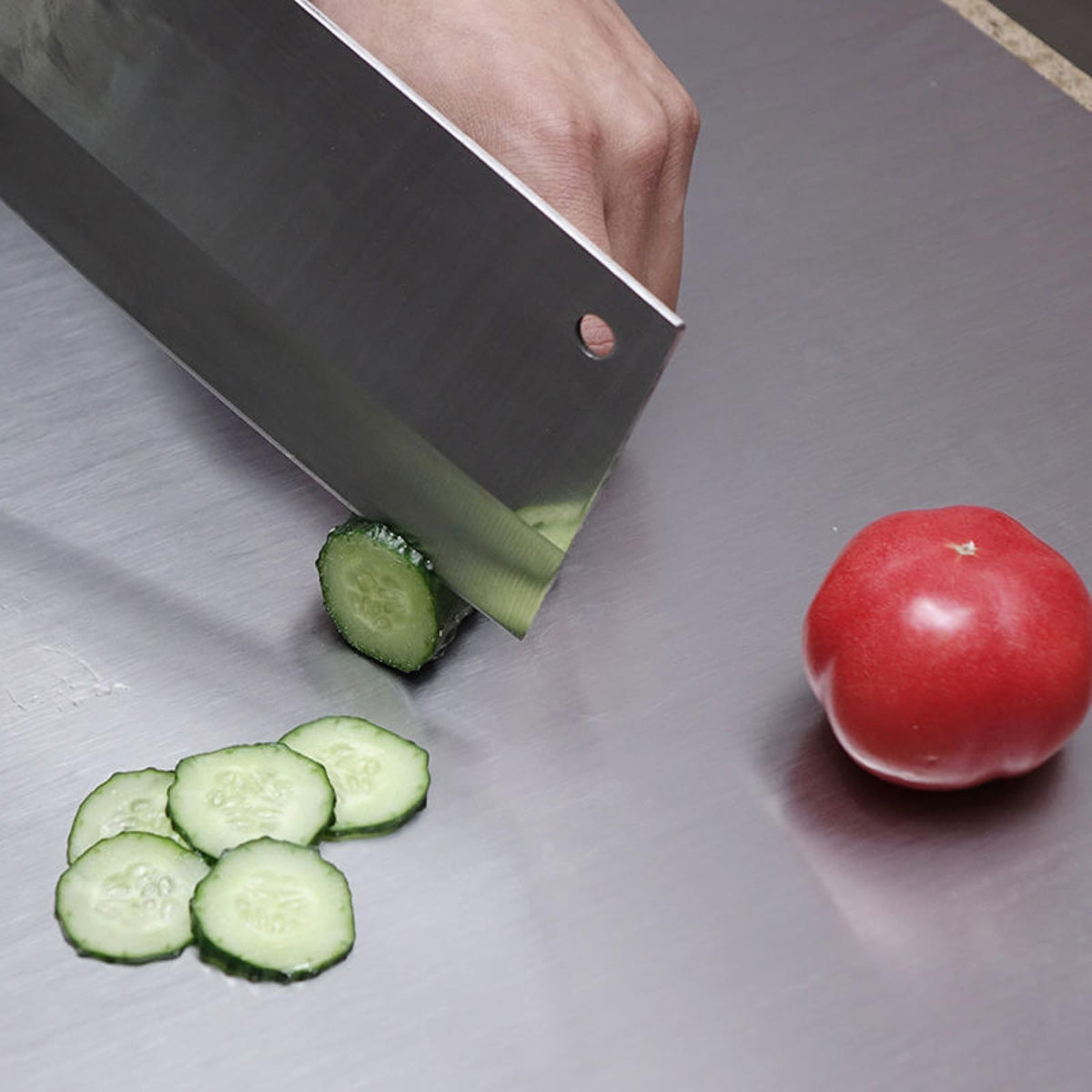 BILLAMB cutting board for bread and pastries with roomy work area.