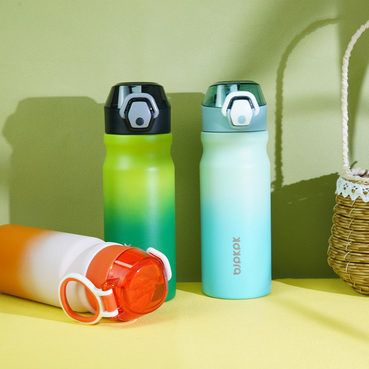 BJPKPK mint bottle close-up of silicone spout for clean drinking