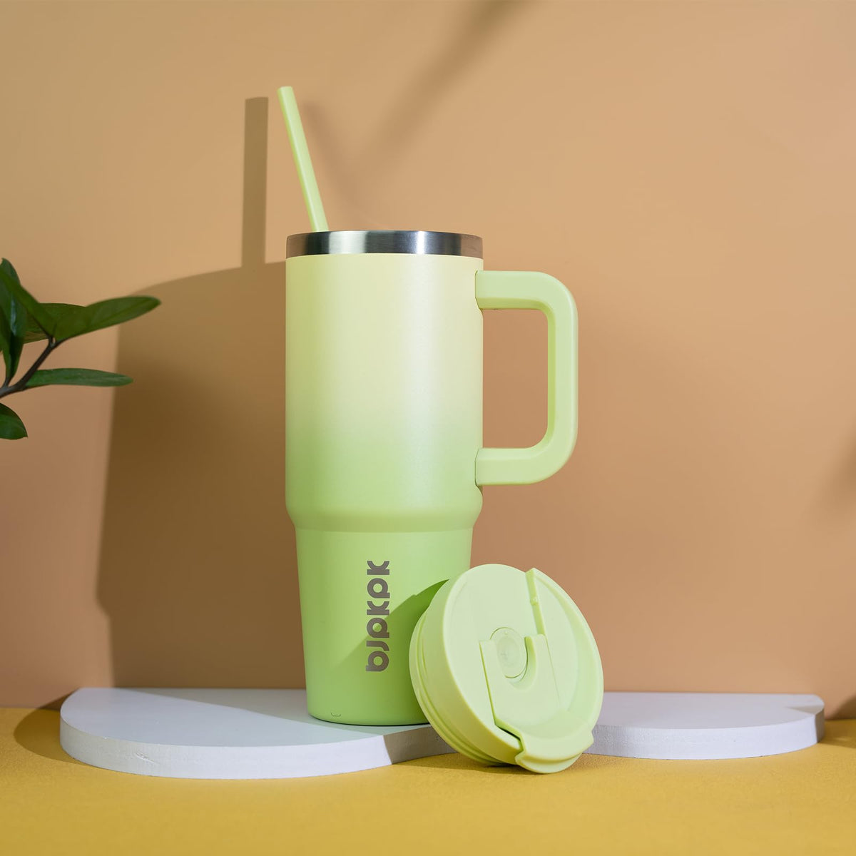 BJPKPK dishwasher-safe insulated cup simplifies cleaning after busy days.