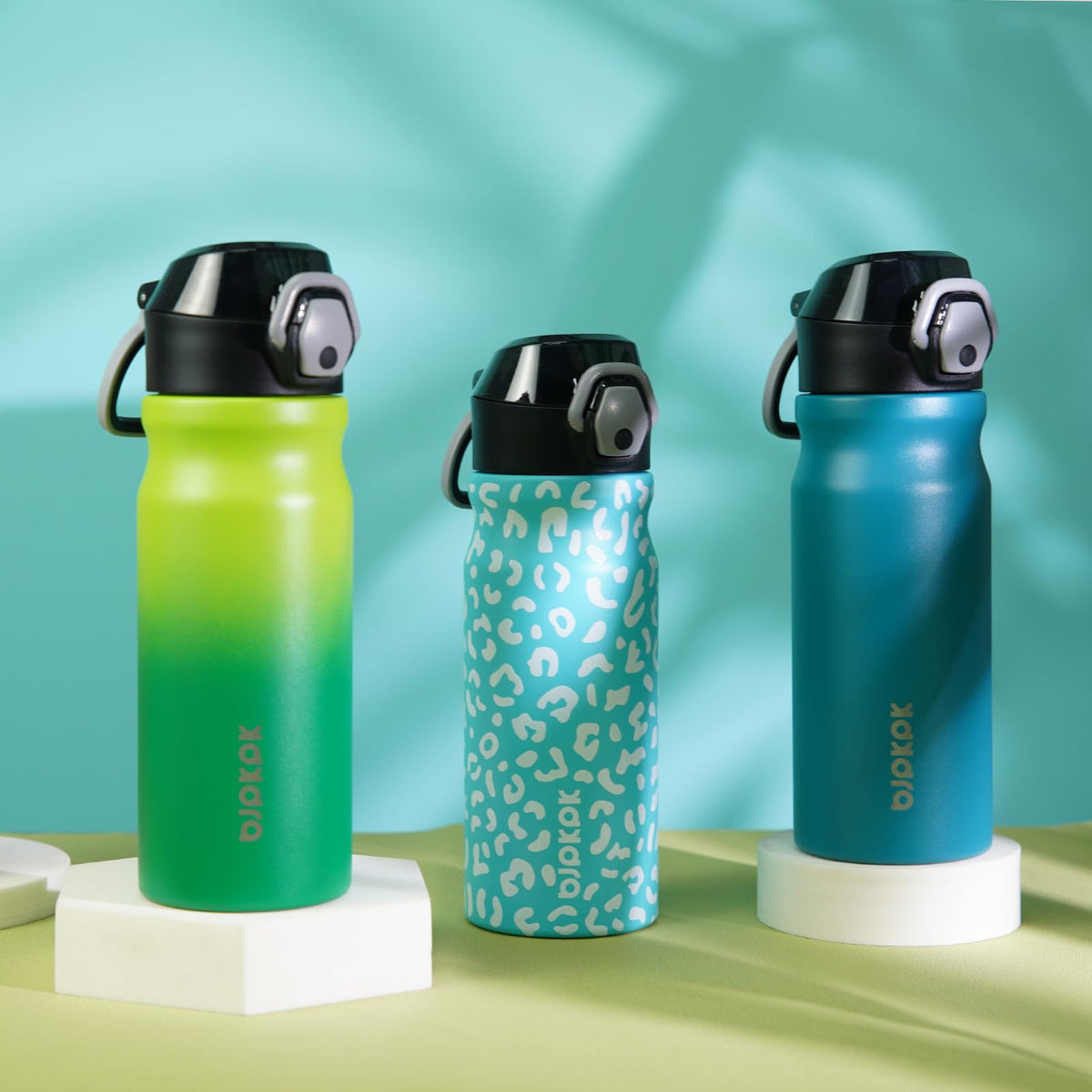 BJPKPK leak-proof bottle with silicone cap keeps spout clean