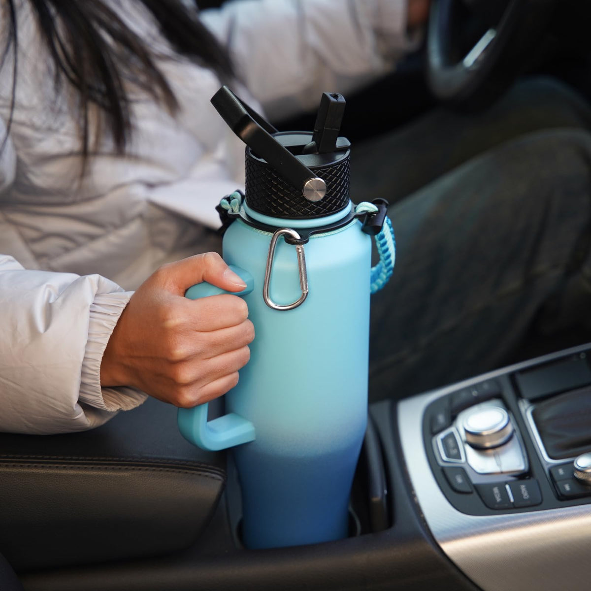 BJPKPK tapered base fits most cup holders for convenient portability