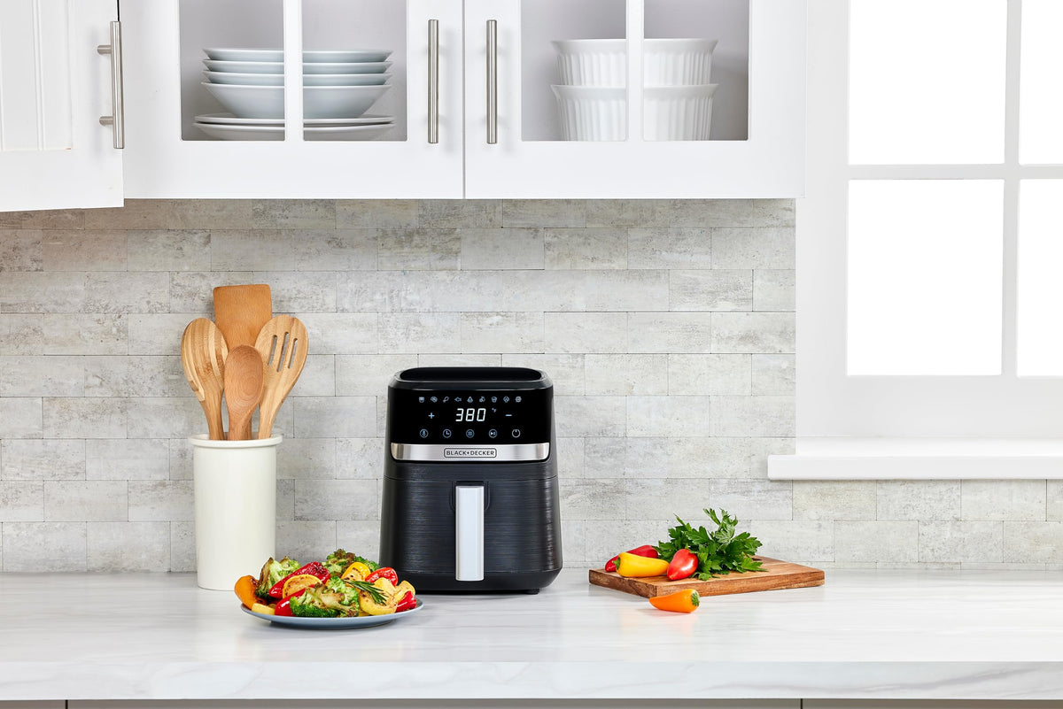 BLACK+DECKER Purifry 2QT compact size fits small kitchens and serves two.