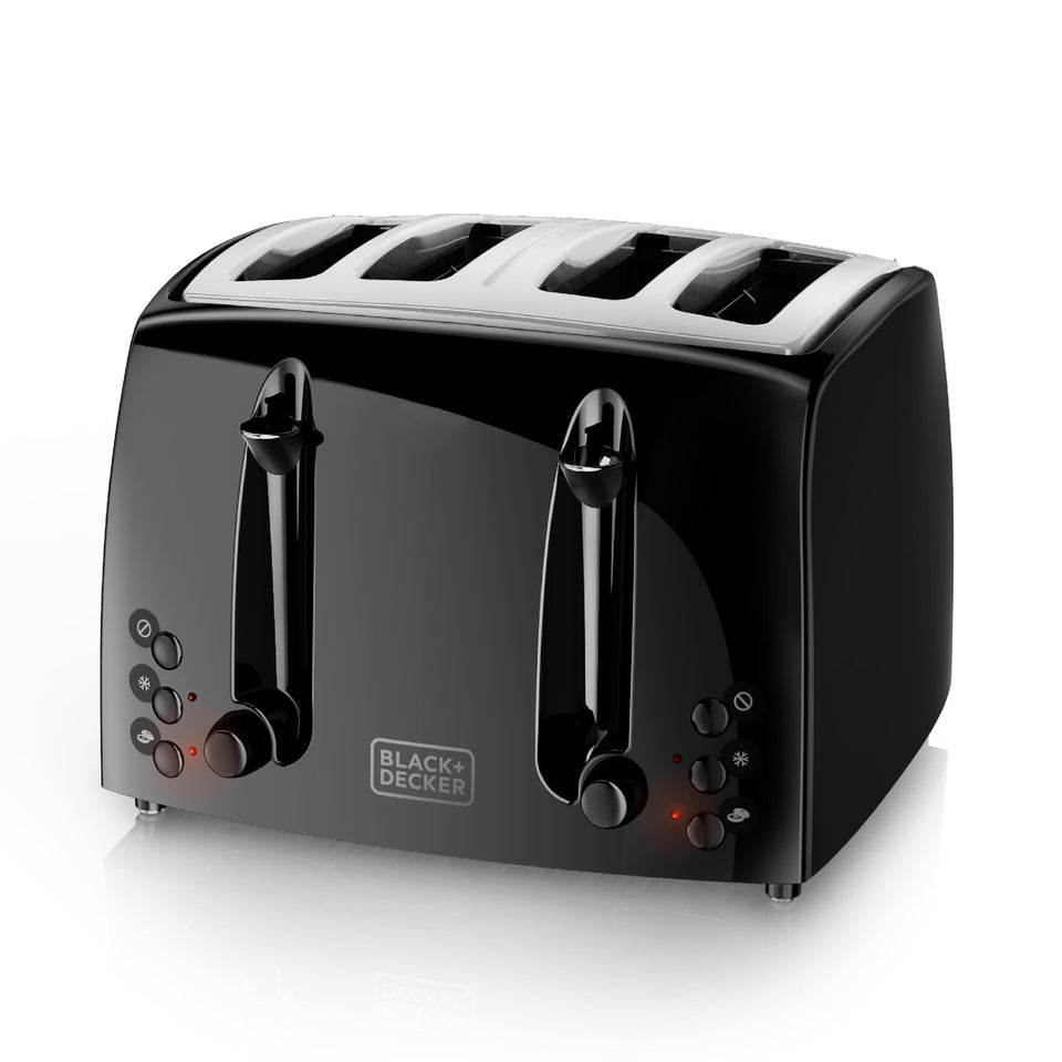 Black Decker 4-slice toaster with open slot for easy loading and even toasting