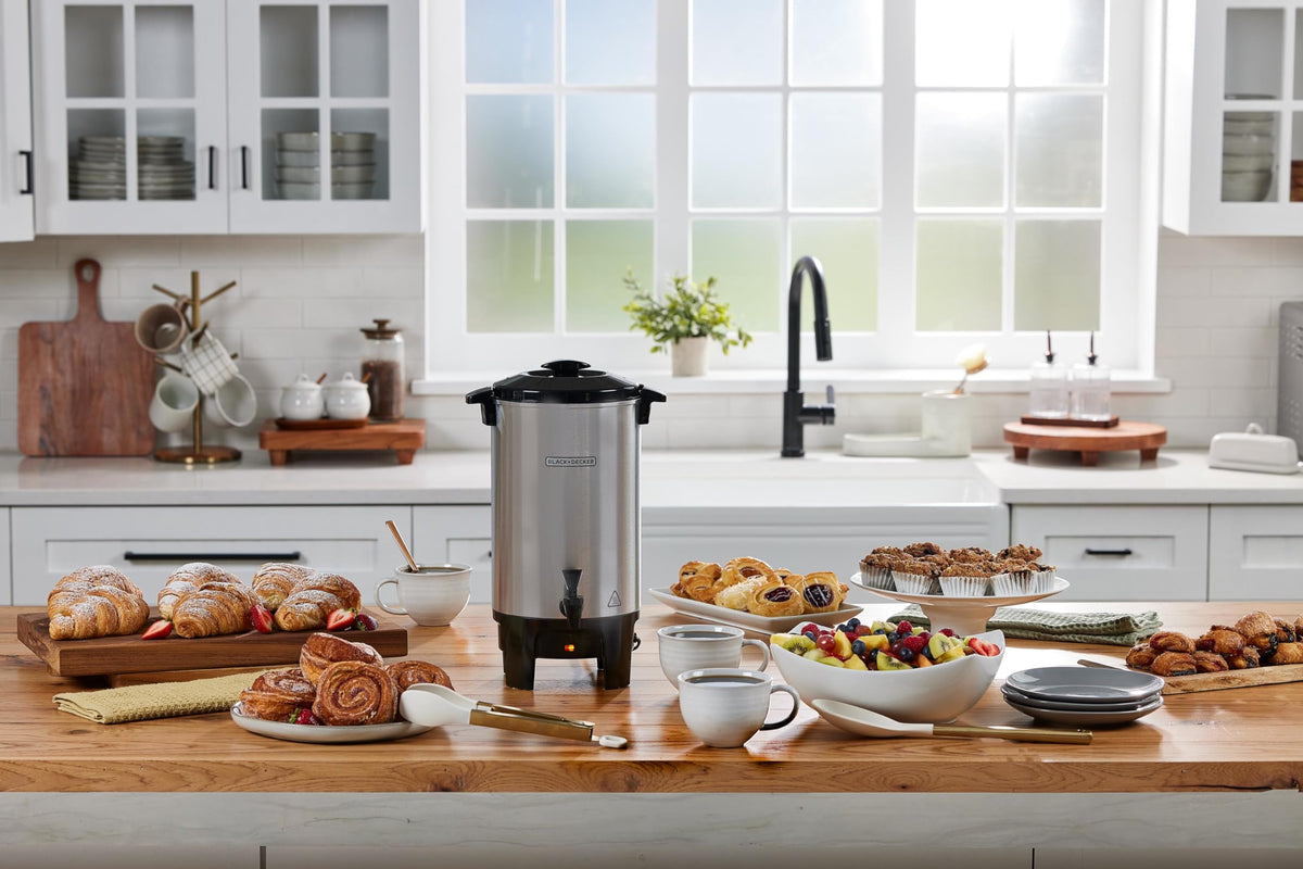 BLACK+DECKER 40-Cup Coffee Urn brushed aluminum tank for quick wipe-down