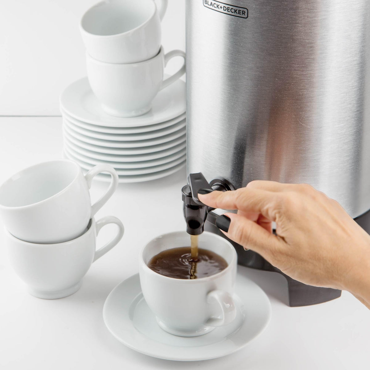 BLACK+DECKER 40-Cup Coffee Urn dishwasher-safe parts for easy cleaning