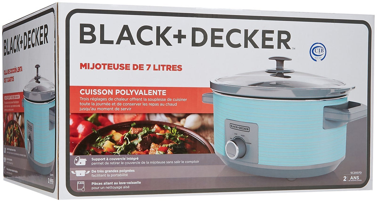 BLACK+DECKER 7-Quart Slow Cooker lid holder keeps the lid off counters during cooking.