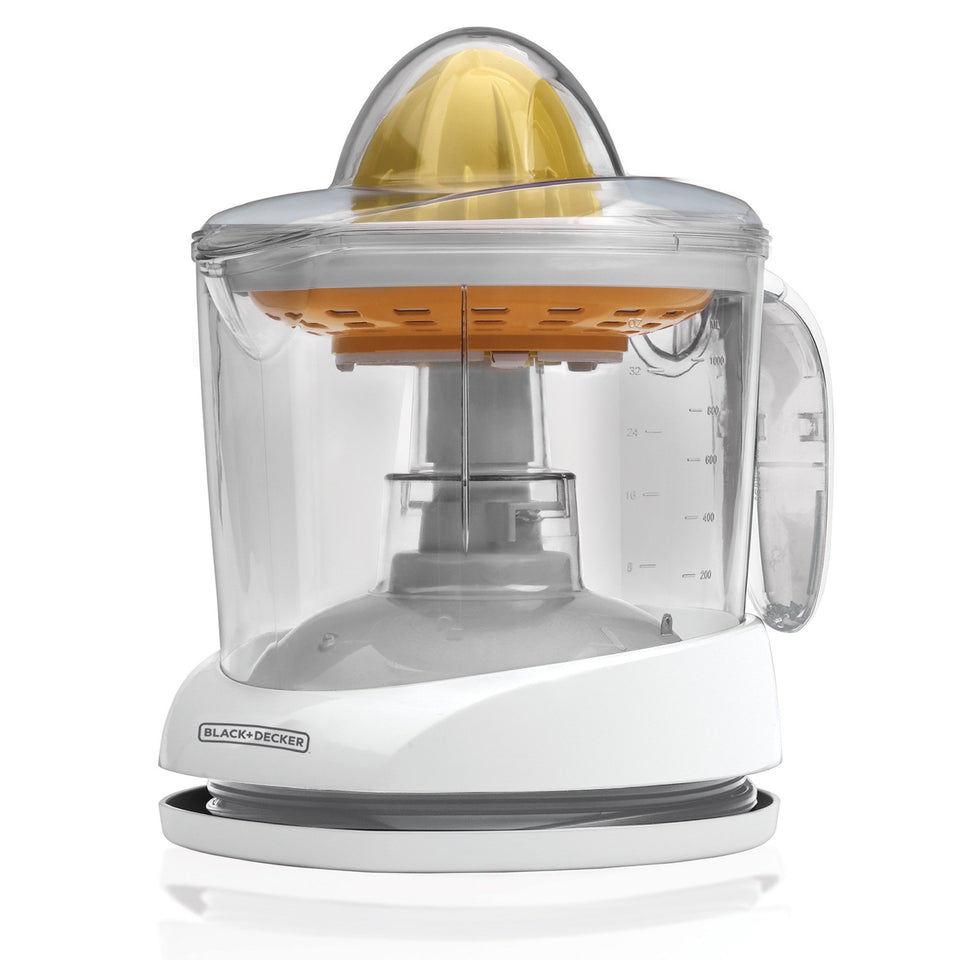 BLACK+DECKER CJ625 pitcher front view with 32-ounce capacity for family servings.