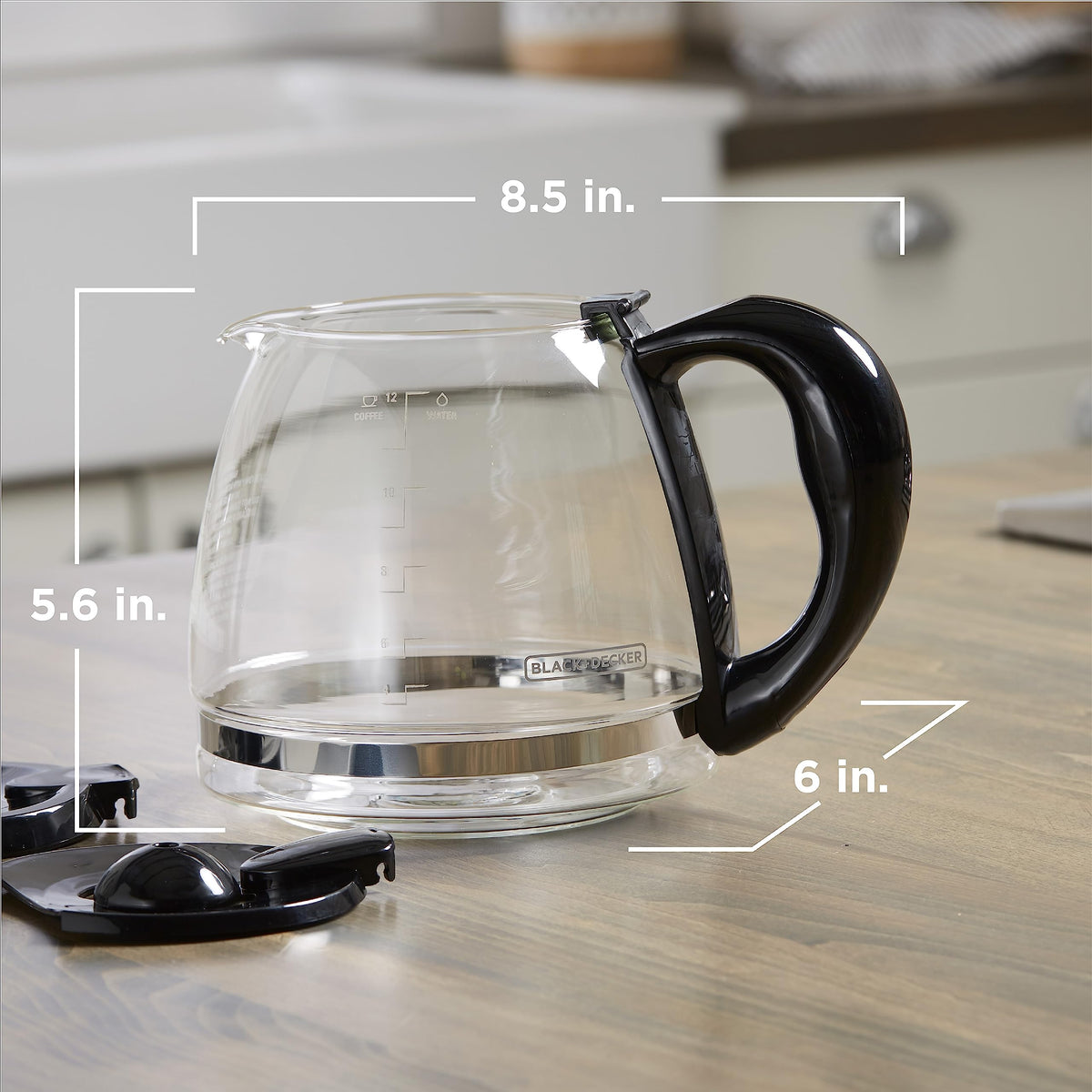 BLACK+DECKER 12-cup carafe with clear glass for monitoring brew