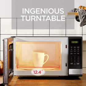 Interior light helps monitor reheating and defrosting without guesswork.