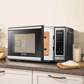 BLACK+DECKER EM720CB7 time and weight defrost options for flexible thawing