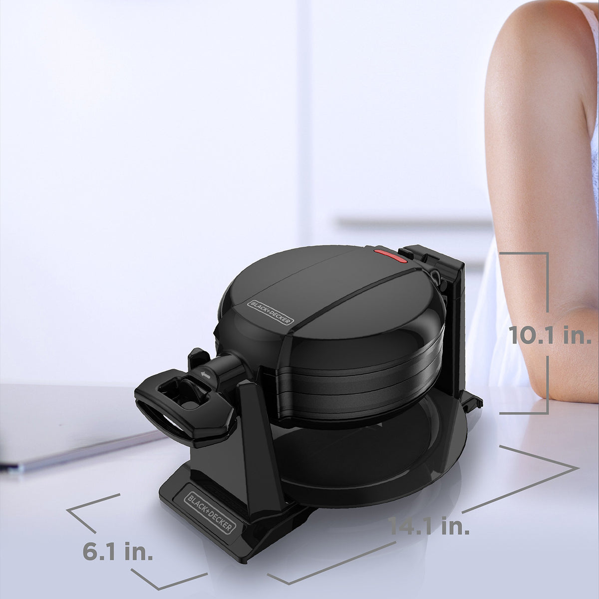 BLACK+DECKER rotating handle design for easy flip and cook
