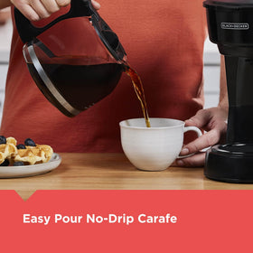 BLACK+DECKER Sneak-A-Cup feature allows quick mid-brew pour