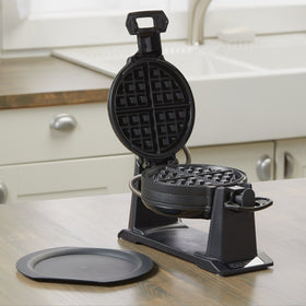 BLACK+DECKER nonstick coating eases waffle removal and cleanup