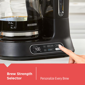 BLACK+DECKER Split Brew duralife glass carafe for durability.
