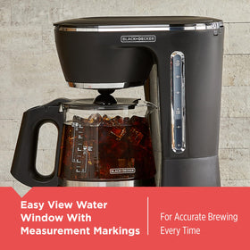 BLACK+DECKER Split Brew easy-view water window for precise filling.