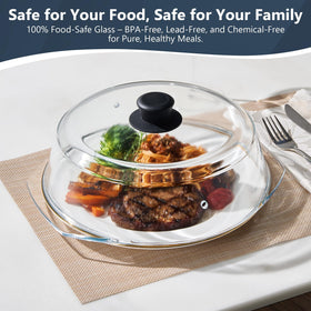 Blakna microwave splatter cover in use demonstrates mess-free reheating on a plate