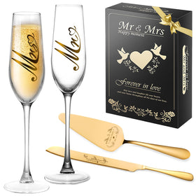 Bltnever Mr and Mrs champagne flutes in gold for elegant toasts.