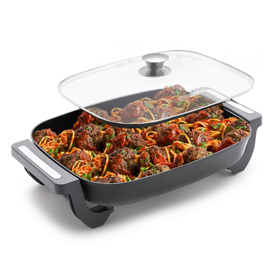 Blue Diamond 7QT electric skillet with glass lid for watching meals cook without heat loss